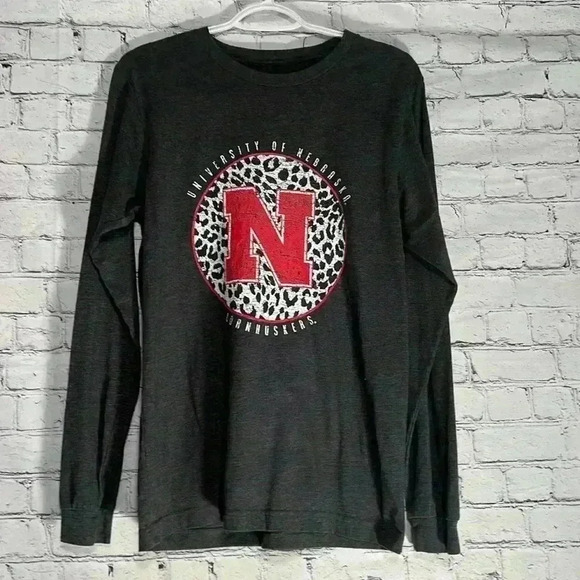 WOMENS NEBRASKA CORNHUSKER CREWNECK LONG SLEEVE TSHIRT HEATHER‎ GREY SIZE M - Picture 1 of 6